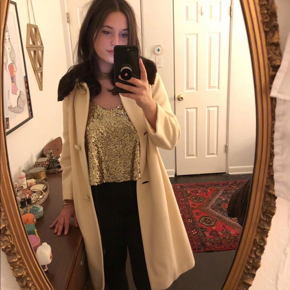 Meet your Posher, Simone